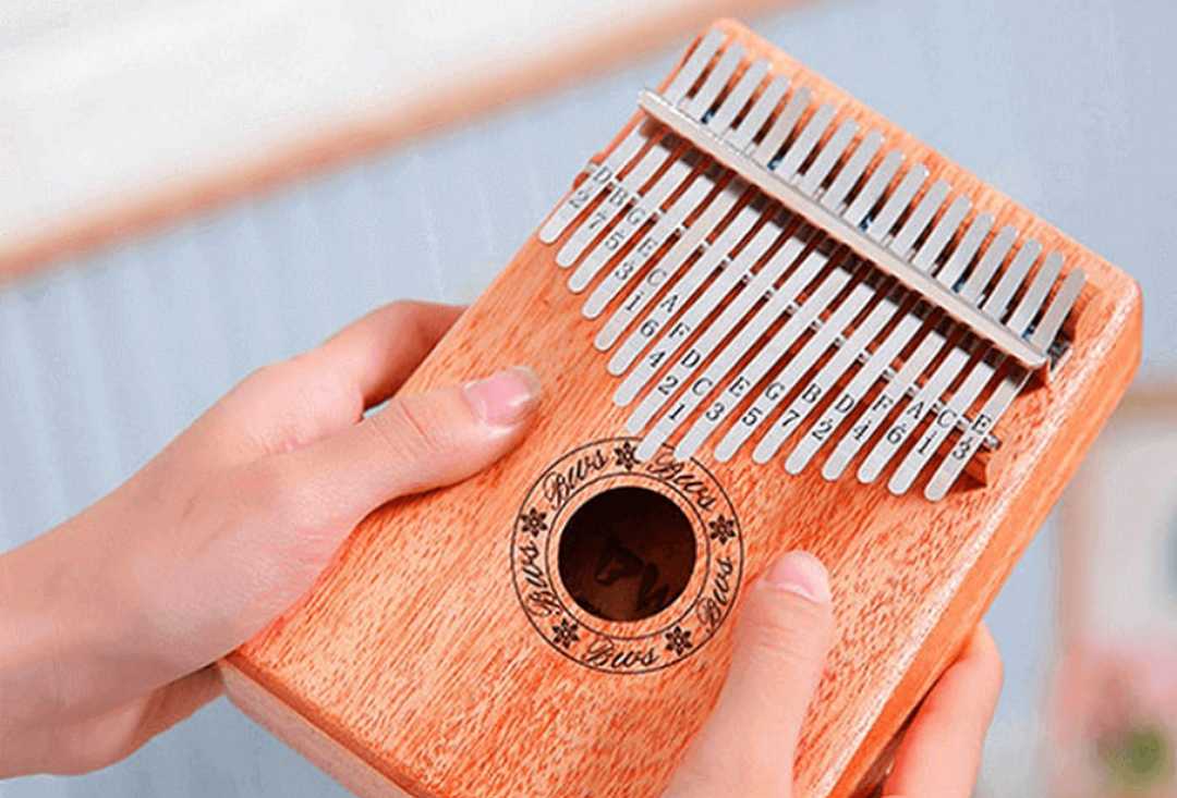 Các bạn có thể dựa vào số lượng phím để phân biệt đàn Kalimba