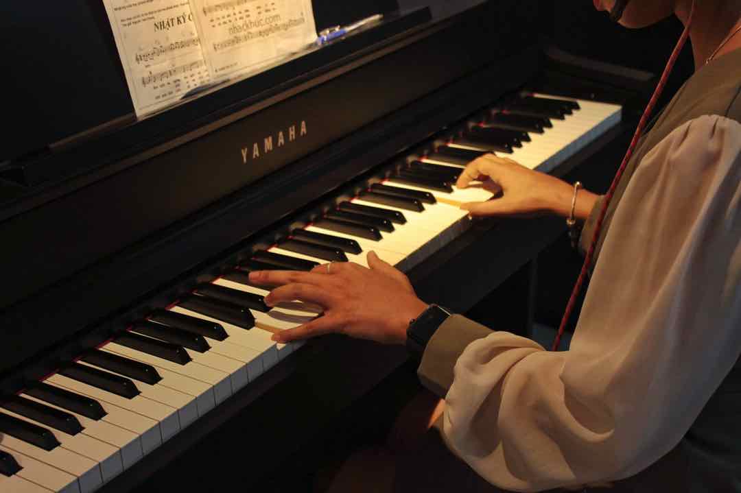 Học đàn piano có tốn nhiều thời gian không?