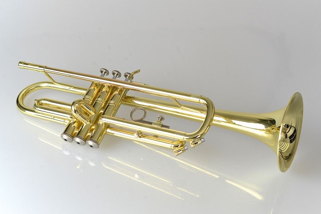 Hình ảnh kèn Trumpet thông thường có màu vàng ống 